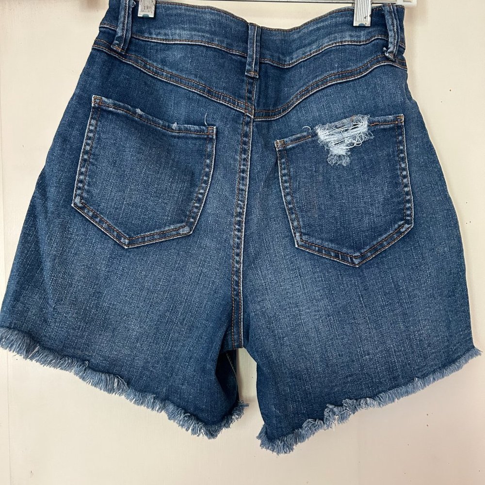 High waist jean shorts - Picture 2 of 3